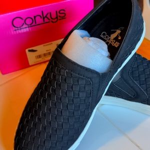Black Powder Corky's size 7